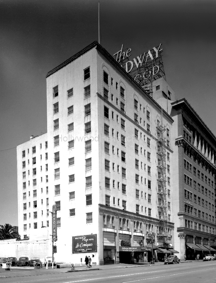 Hollywood Plaza Hotel 1947 WM.jpg